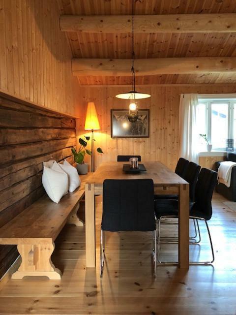 Vila Svenskveien 23B Røros Exteriér fotografie